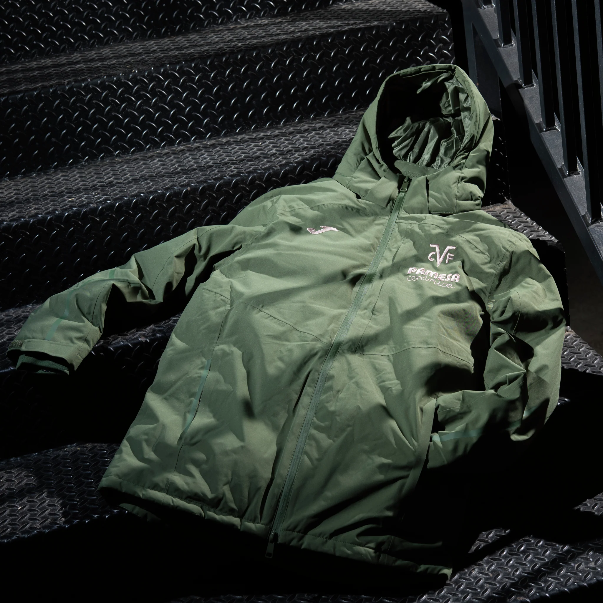Anorak 25-26 - Image 8
